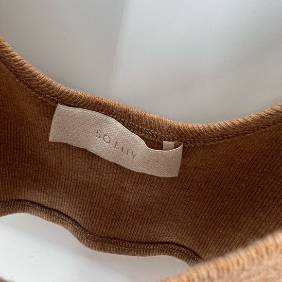 So Elly Camel Hair Blend Ribbed Knit Cropped Tank Top - Picture 4 of 7